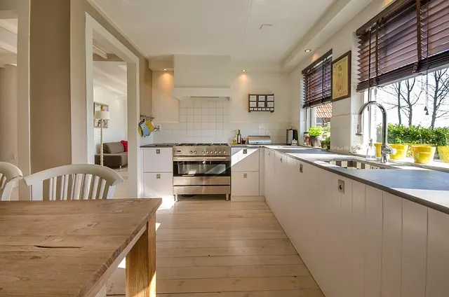Les bénéfices d'un vitrage teinté pour votre maison